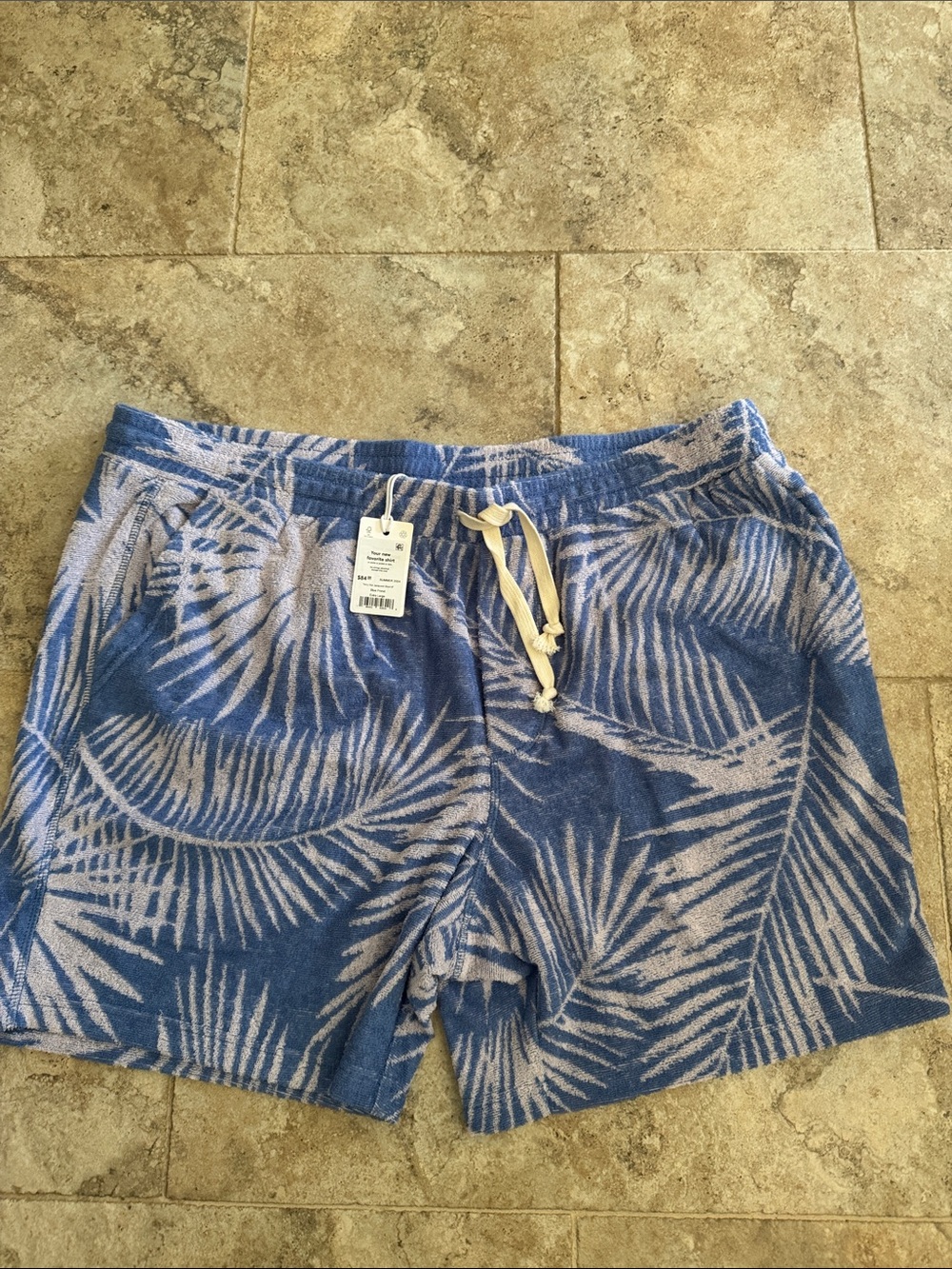 NWT marine layer men’s terry cloth shorts palm fond size XL blue/pink 6”